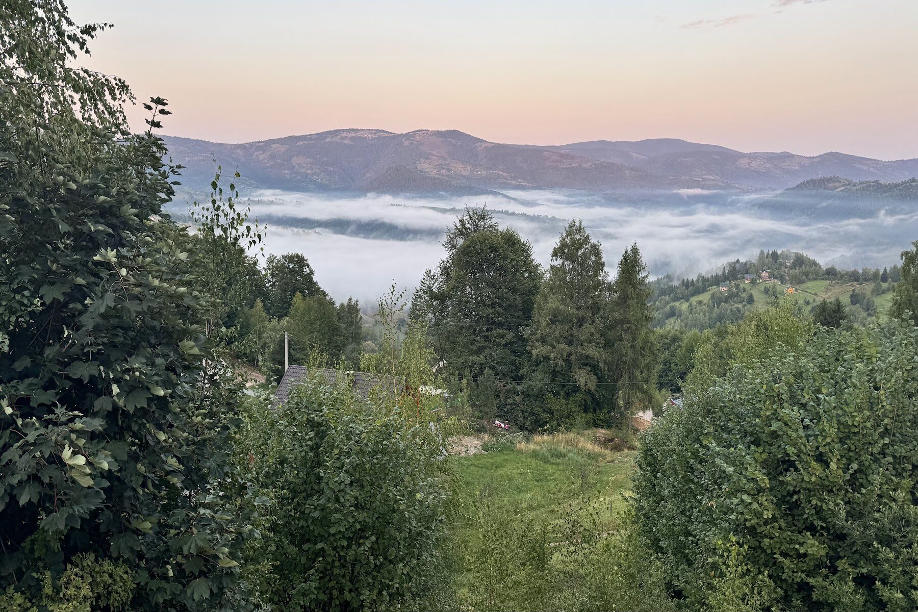 Peisaj din Munții Apuseni — fotografia 6